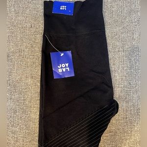 🆕 NWT JoyLab Biker Shorts